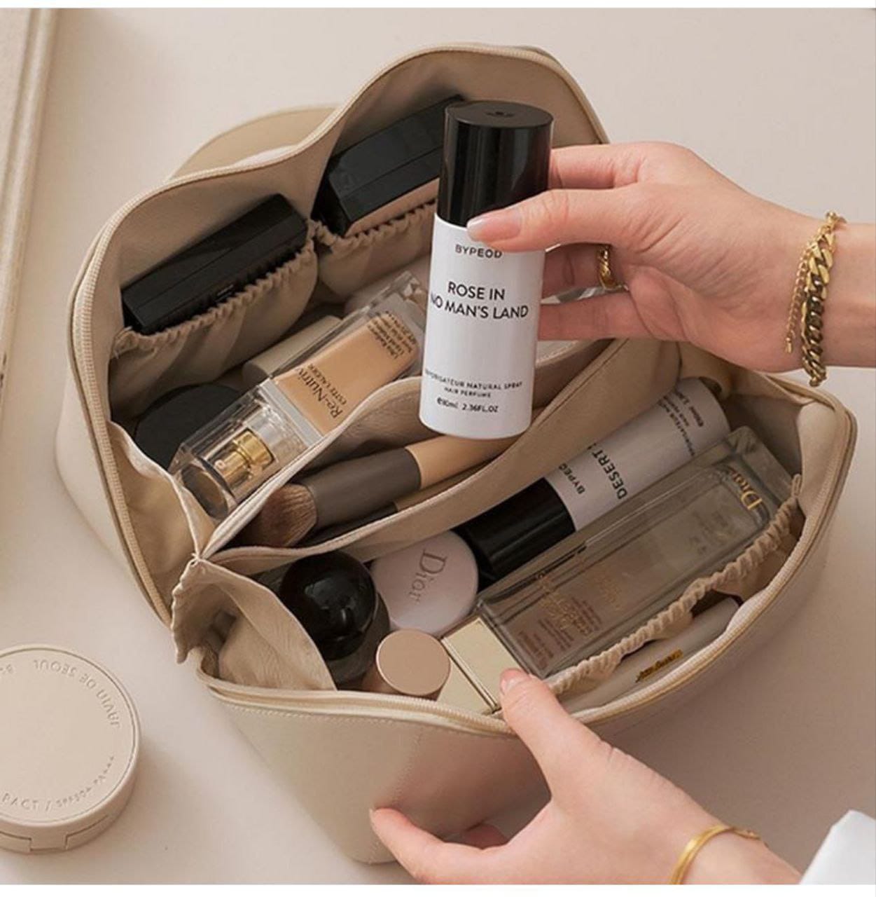 BELLELUX™ Cosmetiquera